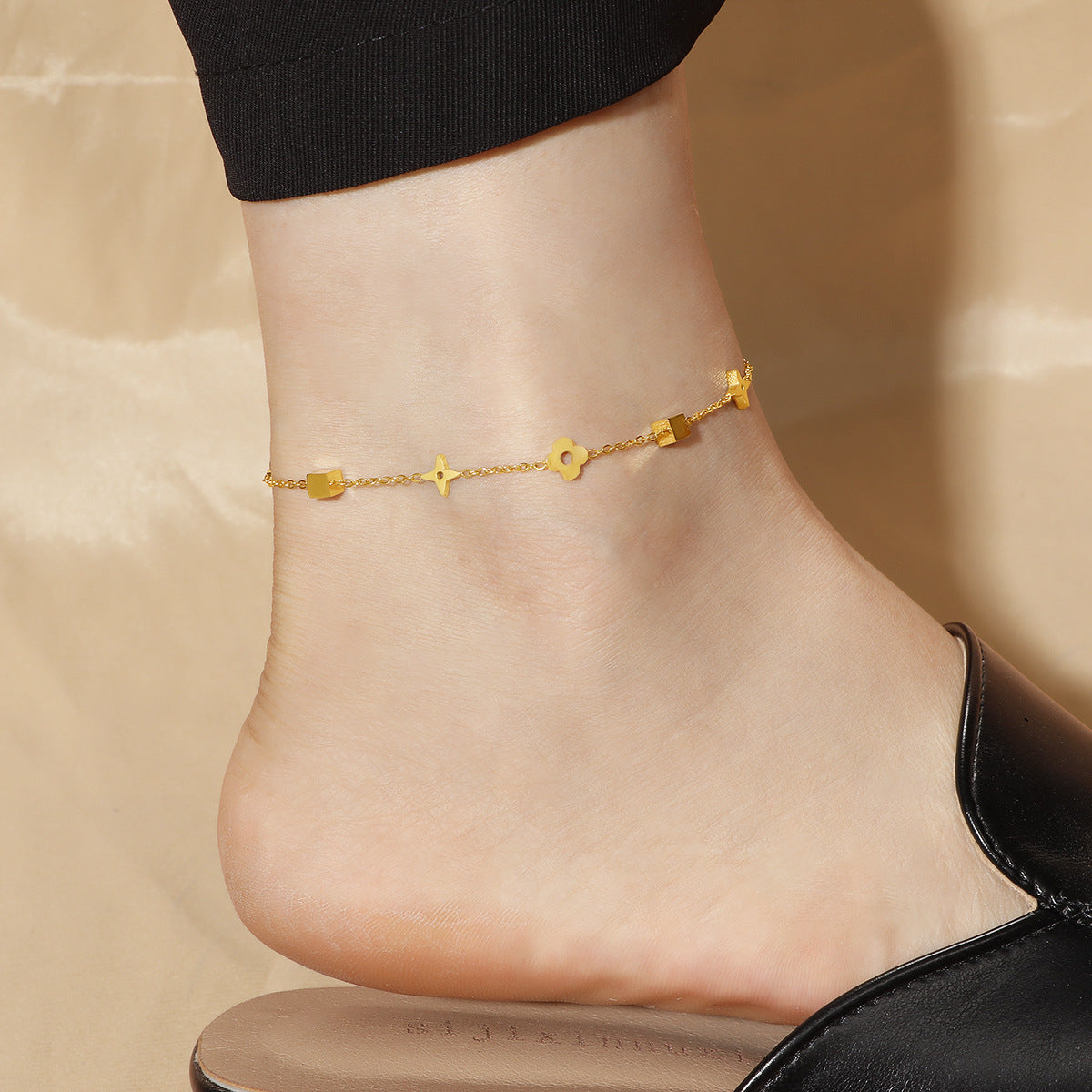 Small-square Niche-design Minimalist Anklet
